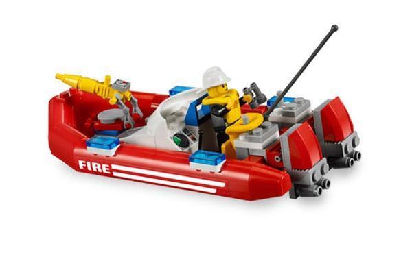 LEGO Off-road brandweerwagen en blusboot 7213 City LEGO CITY @ 2TTOYS LEGO €. 31.99