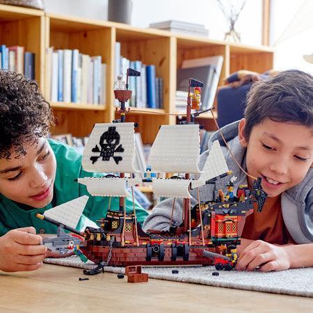 LEGO Pirate Ship 31109 Creator 3-in-1 LEGO CREATOR @ 2TTOYS LEGO €. 129.99