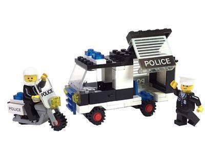 LEGO Police Patrol Squad 6684 Town LEGO Town @ 2TTOYS | Official LEGO shop😊🥰 LEGO €. 5.99