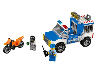 LEGO Police Truck Chase 10735 Juniors LEGO Juniors @ 2TTOYS LEGO €. 15.49