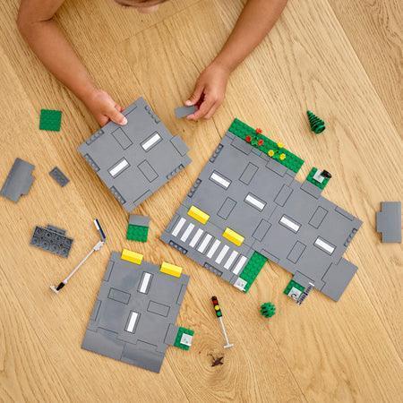 LEGO Road Plates 60304 City Ville LEGO CITY VILLE @ 2TTOYS LEGO €. 16.49