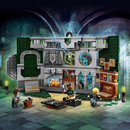 LEGO Slytherin House Banner 76410 Harry Potter LEGO HARRY POTTER @ 2TTOYS | Official LEGO shop😊🥰 LEGO €. 34.99