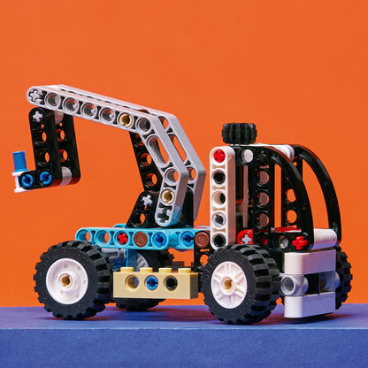 LEGO Telehandler 42133 Technic LEGO TECHNIC @ 2TTOYS | Official LEGO shop😊🥰 LEGO €. 8.49