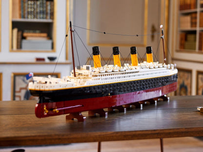 LEGO Titanic 10294 Creator Expert LEGO CREATOR EXPERT @ 2TTOYS LEGO €. 699.99