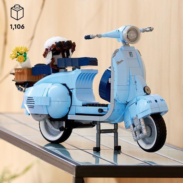 LEGO Vespa 125 Piaggio Scooter 10298 Icons (USED) LEGO CREATOR EXPERT @ 2TTOYS LEGO €. 69.99