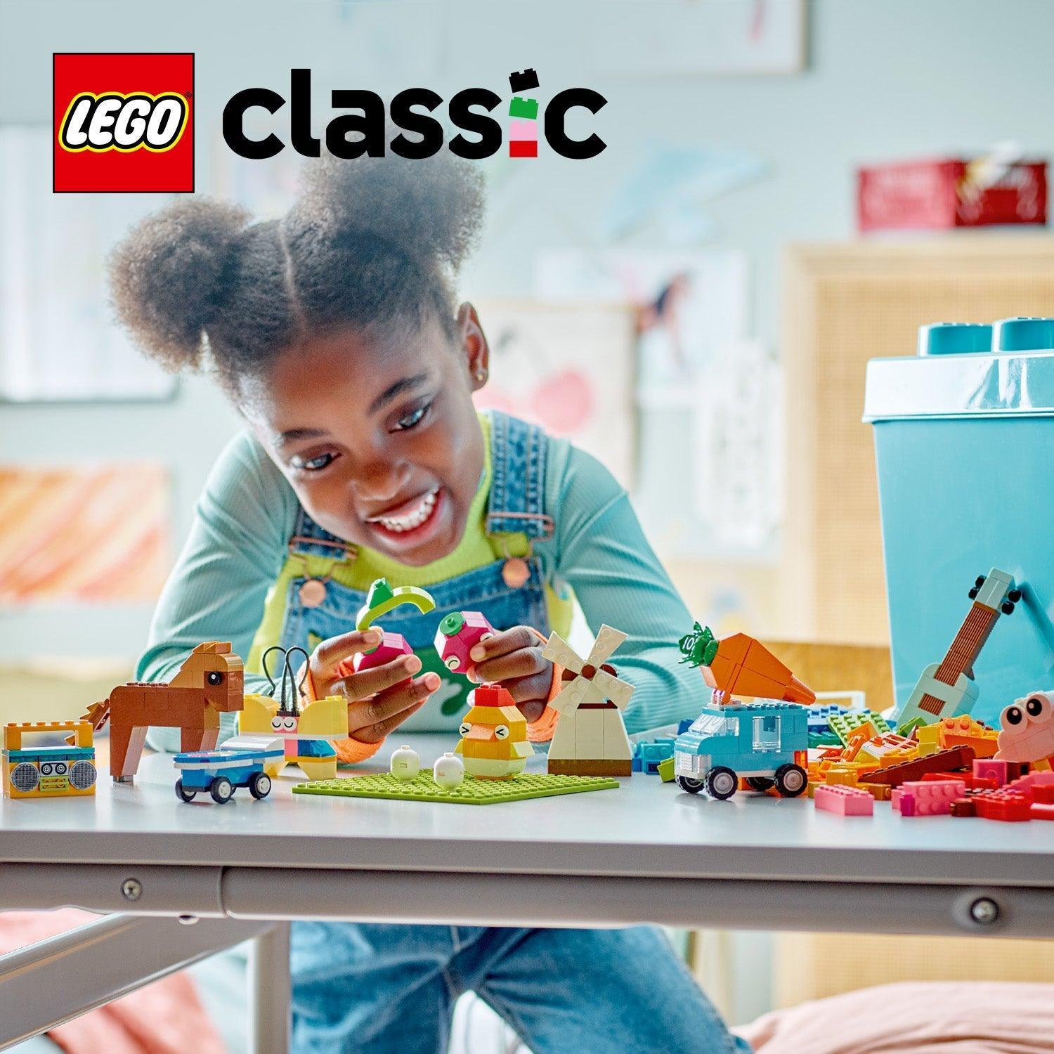 LEGO Vibrant Creative Brick Box 11038 Classic LEGO CLASSIC @ 2TTOYS | Official LEGO shop😊🥰 LEGO €. 59.99