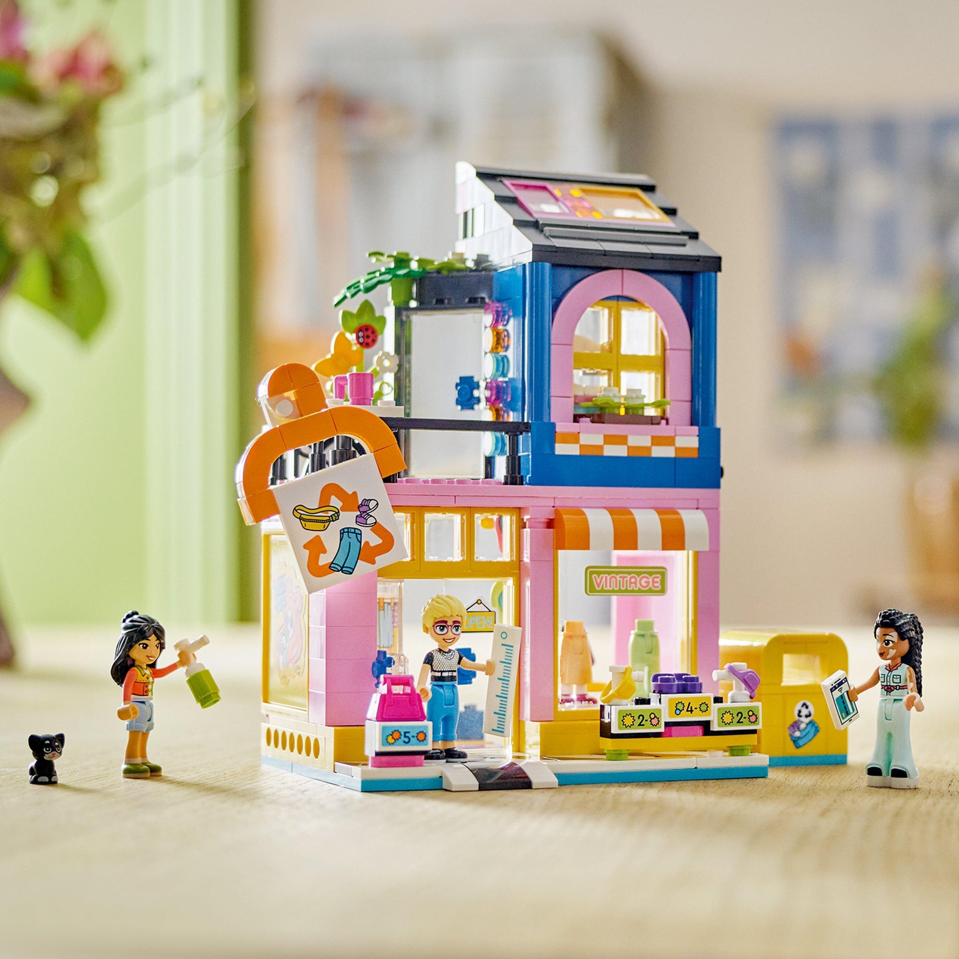 LEGO Vintage kleding winkel 42614 Friends LEGO FRIENDS @ 2TTOYS LEGO €. 33.99