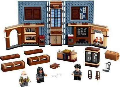 LEGO Zweinstein Moment boek : Toverspreukenles 76385 Harry Potter LEGO HARRY POTTER @ 2TTOYS LEGO €. 34.99